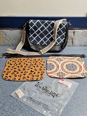 Thirty-one Convertible Crossbody Bag With Interchangeable Flaps(2 Flaps NWT)